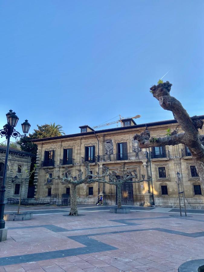 Ferienwohnung Atico Al Lado Del Ayuntamiento Oviédo Exterior foto